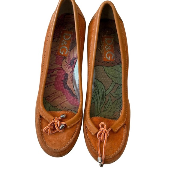 DOLCE & GABBANNA - VTG Classic D&G Orange Suede Bow Trim Wedge Heel Pumps 8.5 - Picture 3 of 12